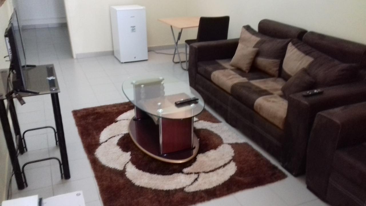 דקר Aziz Residence מראה חיצוני תמונה