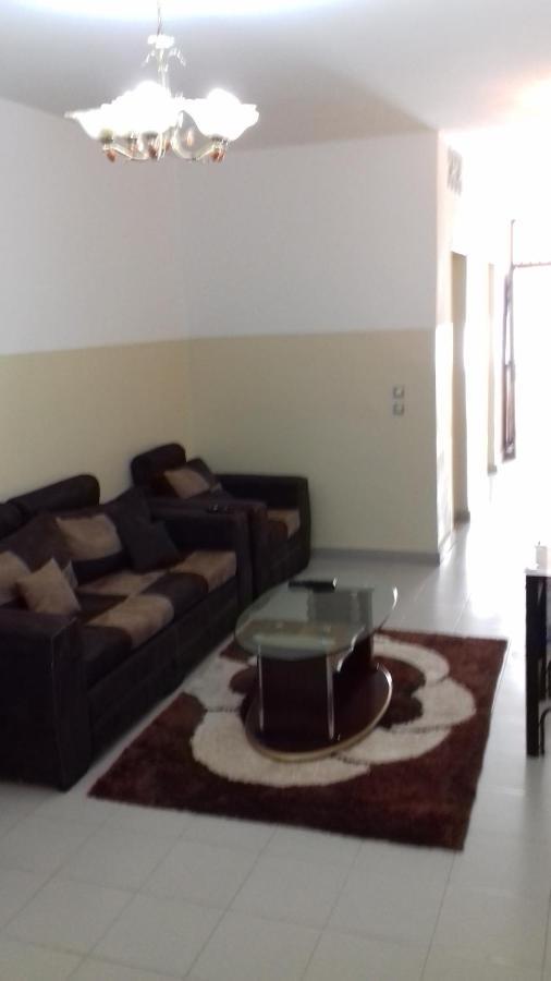 דקר Aziz Residence מראה חיצוני תמונה